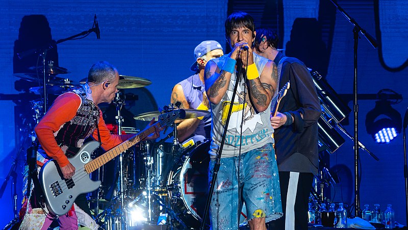 red hot chili peppers tour warsaw